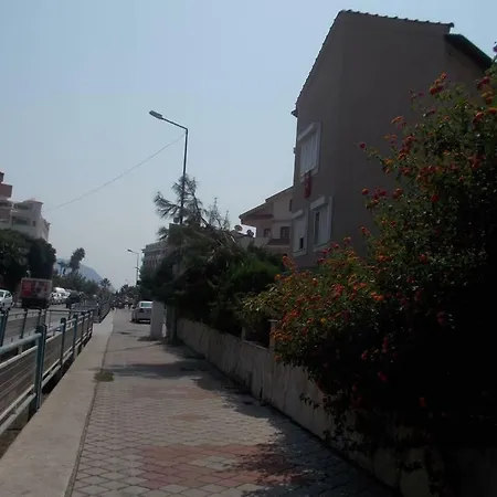 Dom wakacyjny Duplex House, 3 Mins To Beach